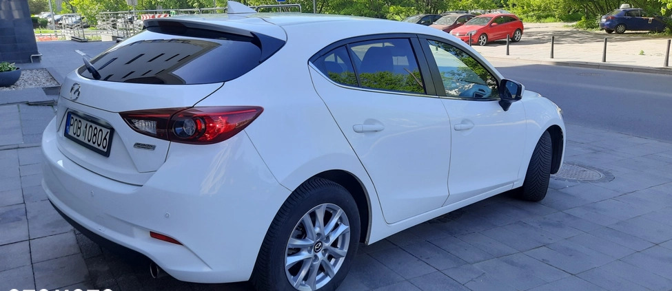 Mazda 3 cena 52700 przebieg: 72800, rok produkcji 2017 z Warszawa małe 781